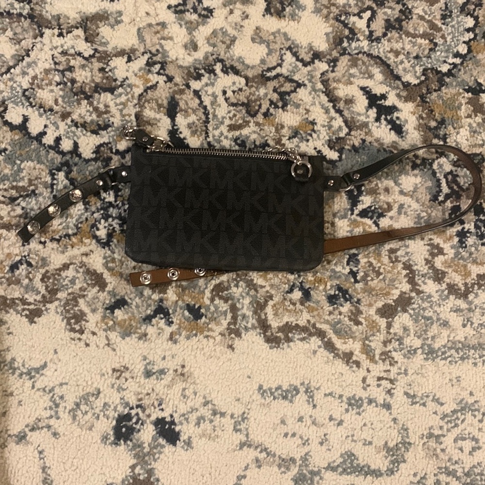 Black Michael Kors Fanny pack